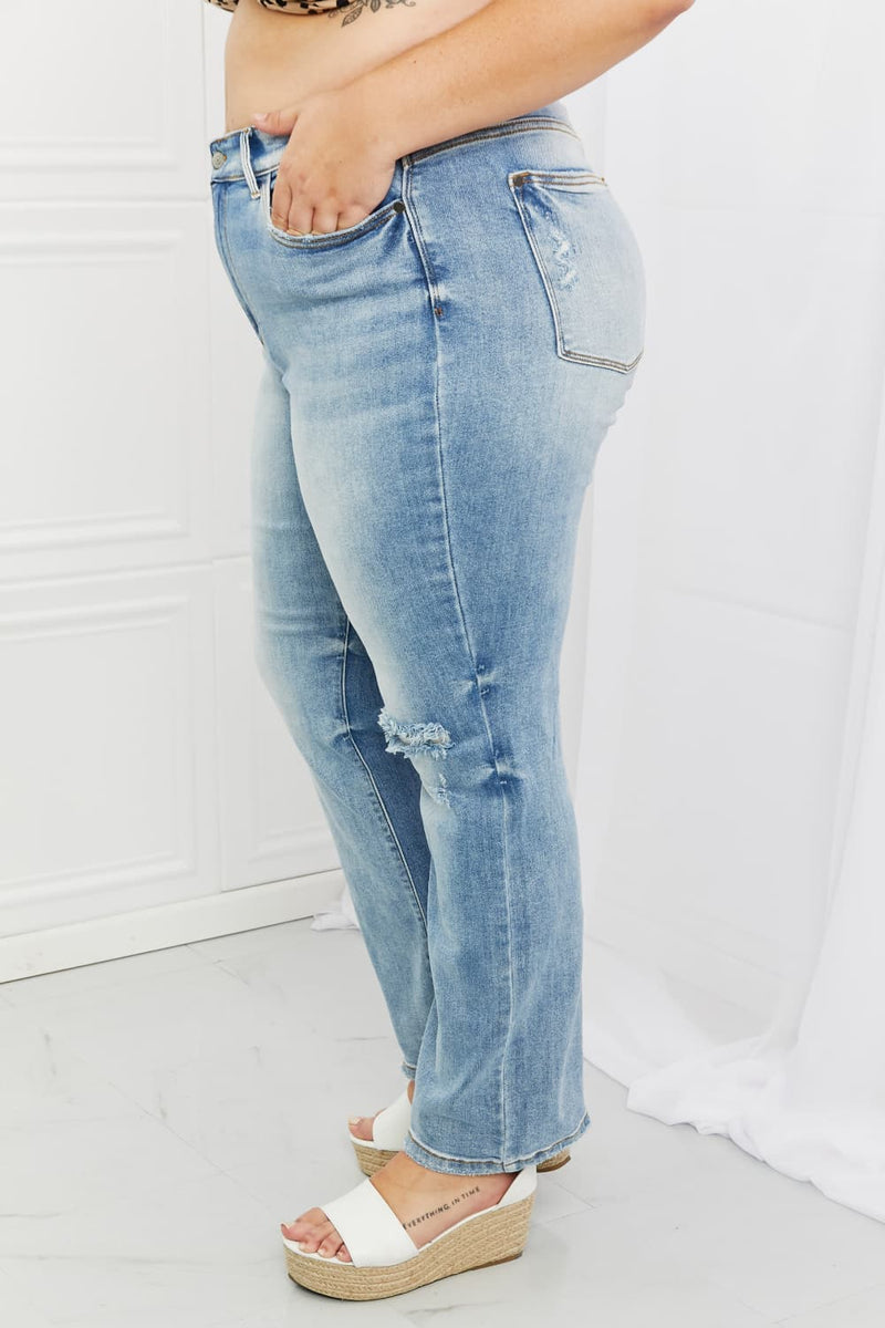 Judy Blue Distressed Straight Leg Jeans