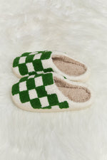 Checkered Print Plush Slide Slippers